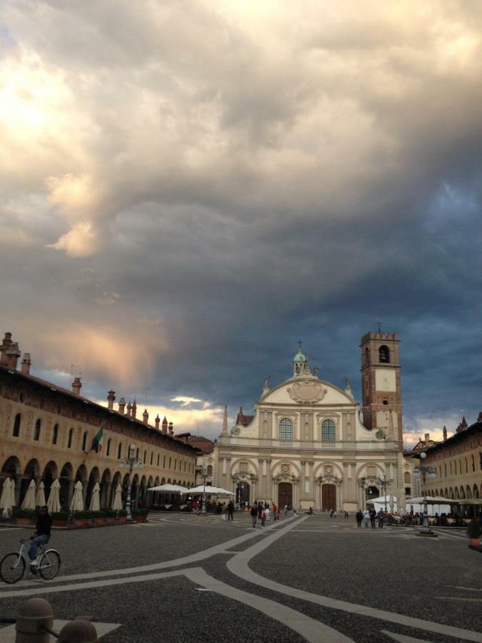 Casa dolce casa Villa Vigevano Esterno foto