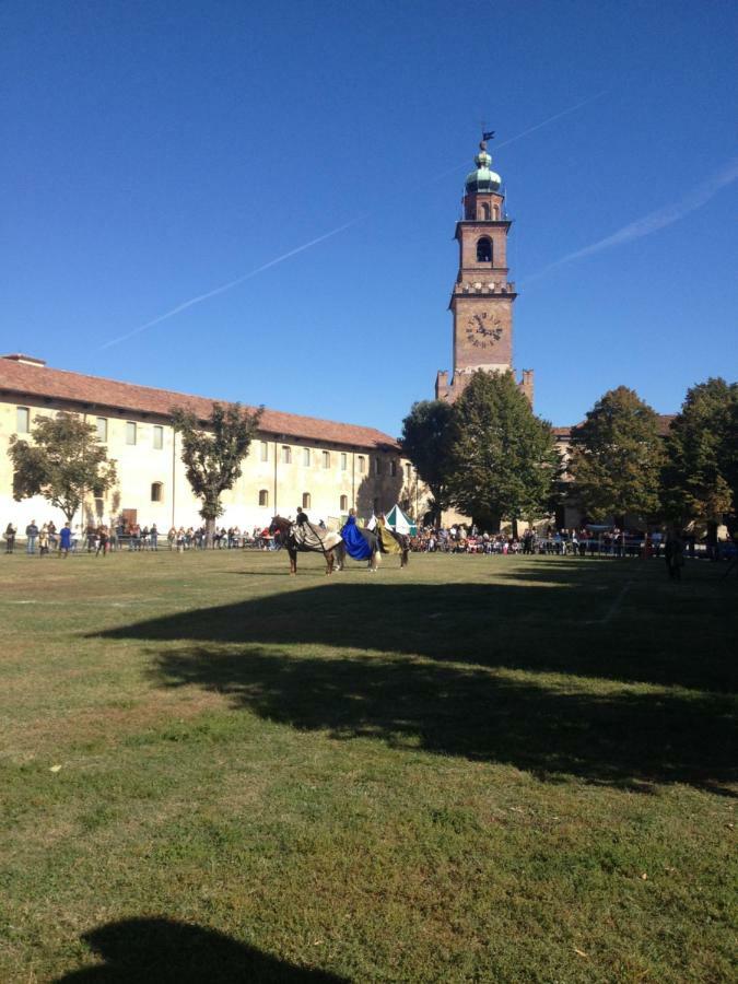 Casa dolce casa Villa Vigevano Esterno foto